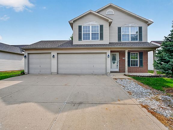 2nd image of 605 Sunmeadow Ln