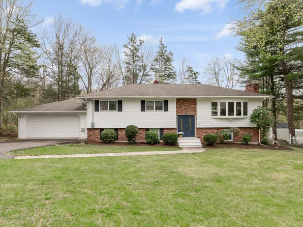 7 Mountain View Terrace, North Branford, CT 06472