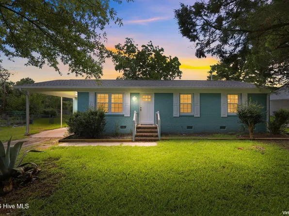 1321 Hunters Road, New Bern, NC 28562