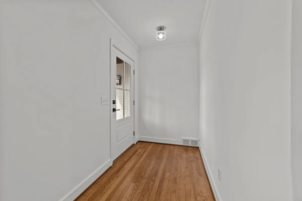 Building Photo - 212 W Cornwallis Dr