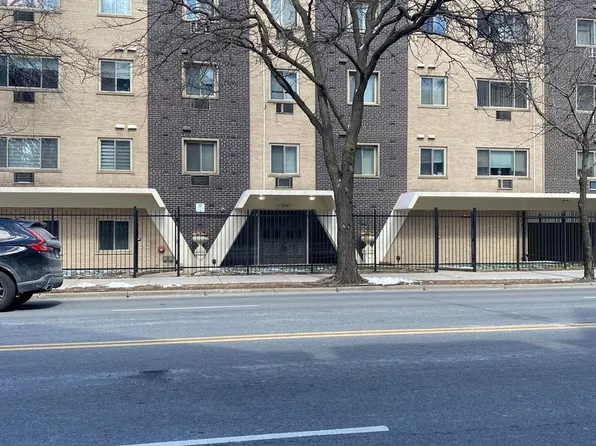 1060 W Hollywood Ave APT 412, Chicago, IL 60660