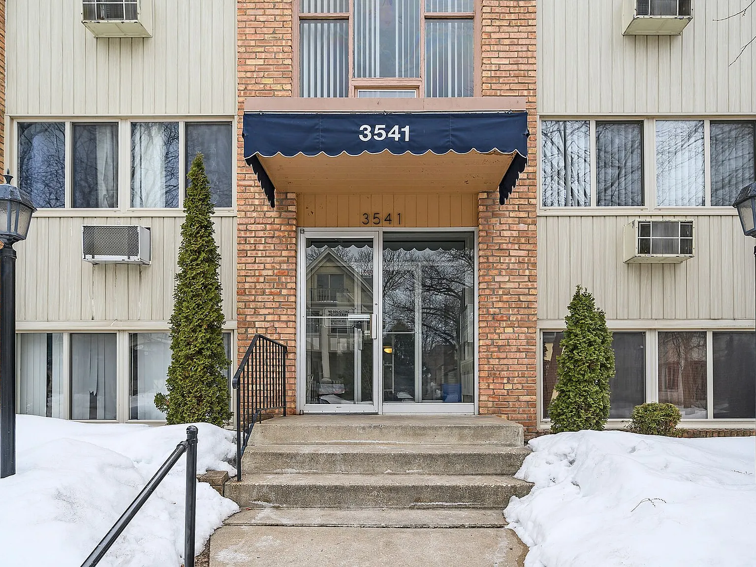 Park Pointe - Powderhorn Neighborhood — Photo 3