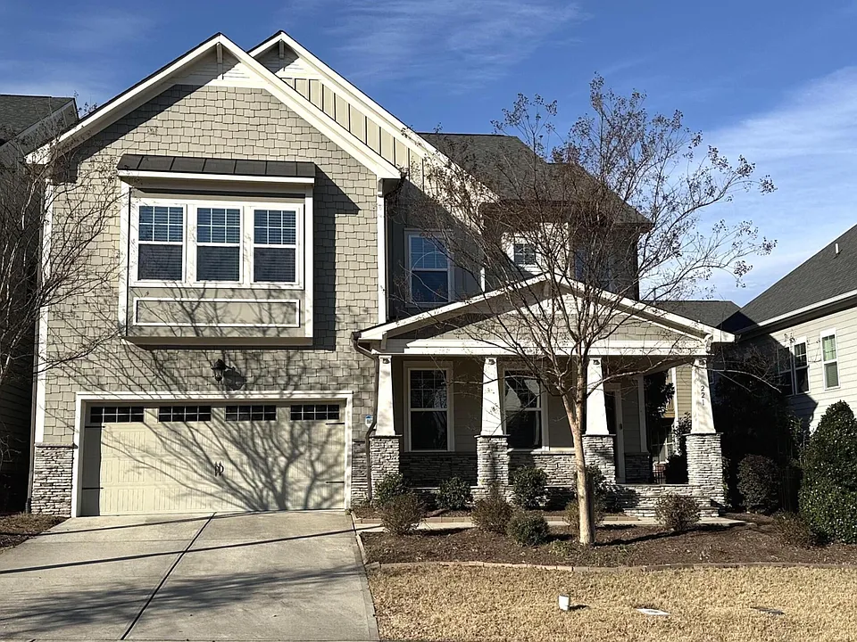221 Hensley Oak Way