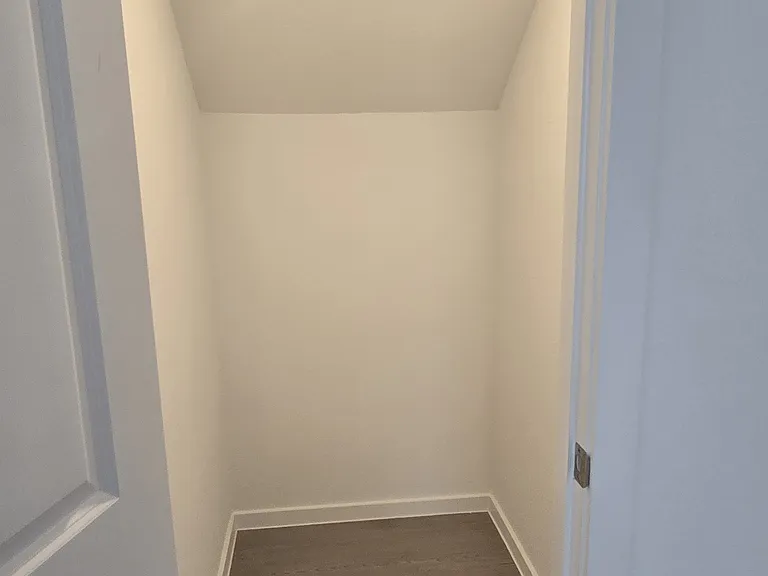 25597 Rose Creek Dr — Photo 7