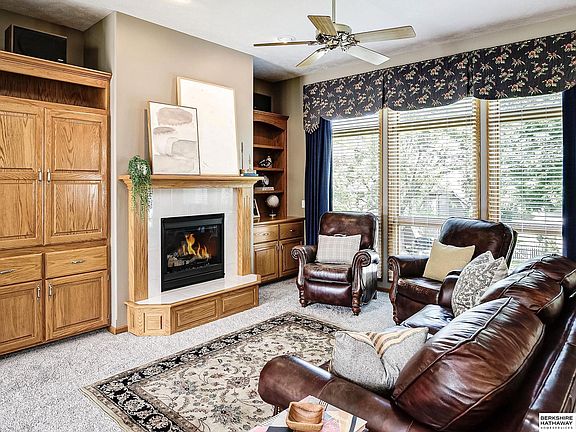 5th image of 5602 N 163rd St