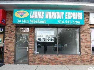 5077 Merrick Rd, Massapequa Park, NY 11762