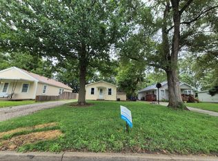 1321 E 27th St, Des Moines, IA 50317