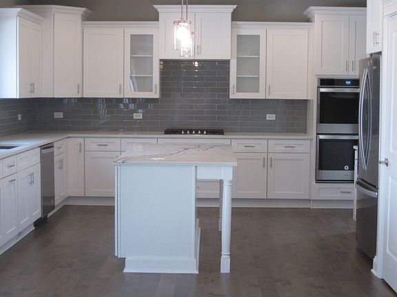 3rd image of 8820 W 135th St