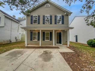 6707 Hidden Forest Dr, Charlotte, NC 28213