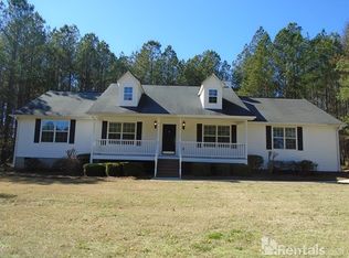 230 Grove Pointe Dr, Locust Grove, GA 30248