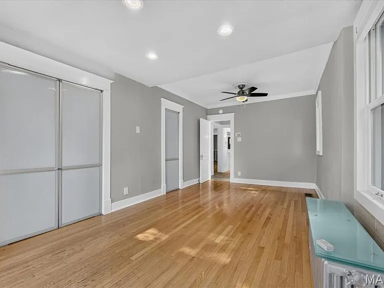 7122 Nashville Ave — Photo 16