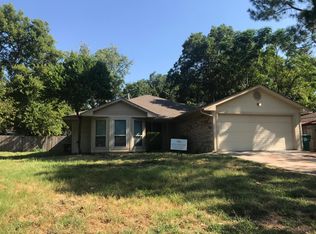 1917 Creek Ave, Denton, TX 76209