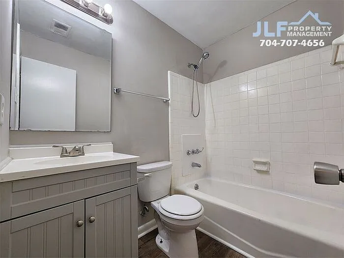 1531 E Liberty St — Photo 12