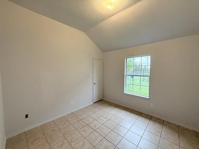 3708 Gus Dr #B — Photo 21