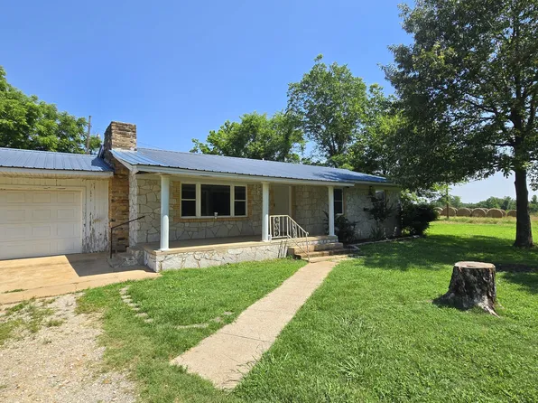 575-2 Mile Creek Rd, Newark, AR 72562