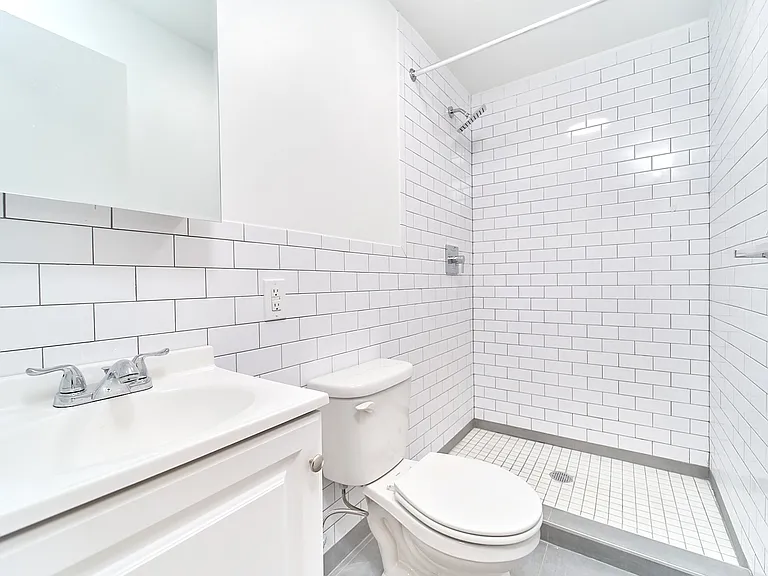 436 E 76th St #20 — Photo 4