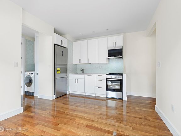 2nd image of 166 E 92nd St APT 4B