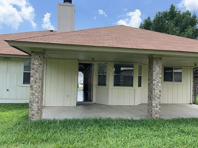 4203 Bluestem Ln — Photo 18