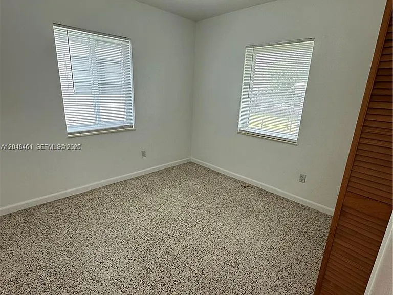 400 NW 61st Ave — Photo 15