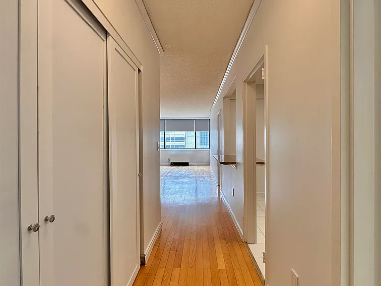 45 River Dr S #803 — Photo 19