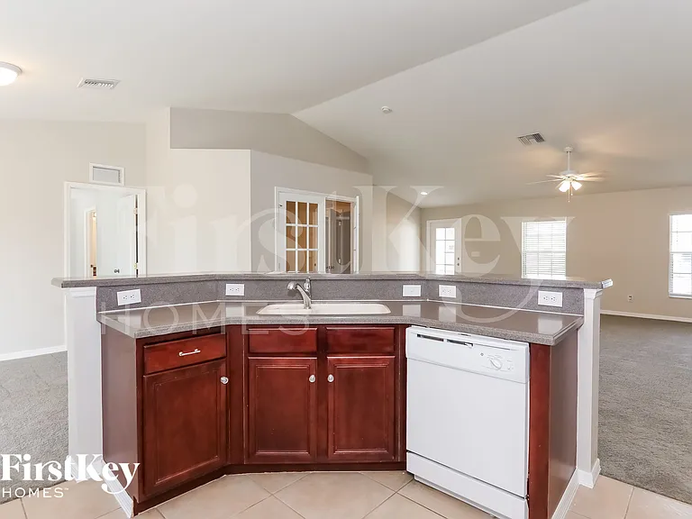 3056 NW 3rd Ave — Photo 8
