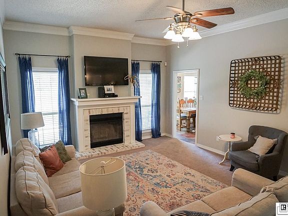 3rd image of 407 Brian Dr