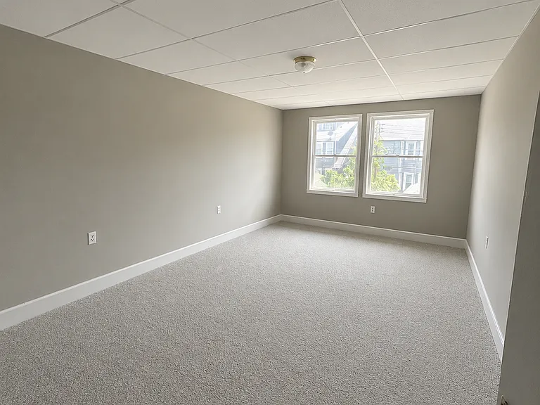 314 Bedford Ave #2 — Photo 9