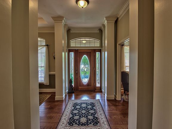 5th image of 2924 Bluefield Ln