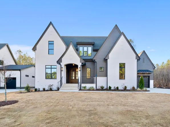 85 Cherry Bark Dr, Youngsville, NC 27596