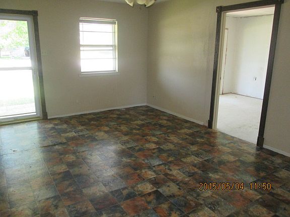 5th image of 1916 Floral Dr