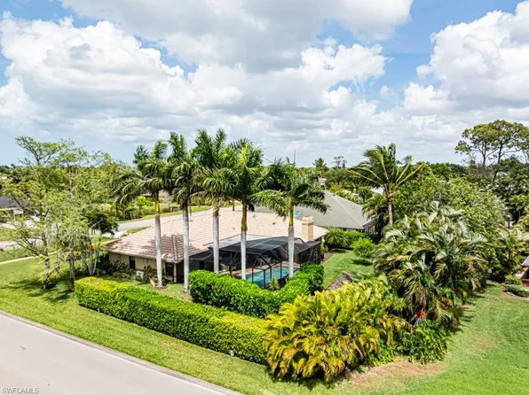 2308 Kings Lake BLVD, NAPLES, FL 34112