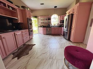 1717 Tan Tara Cir, Lake Charles, LA 70611