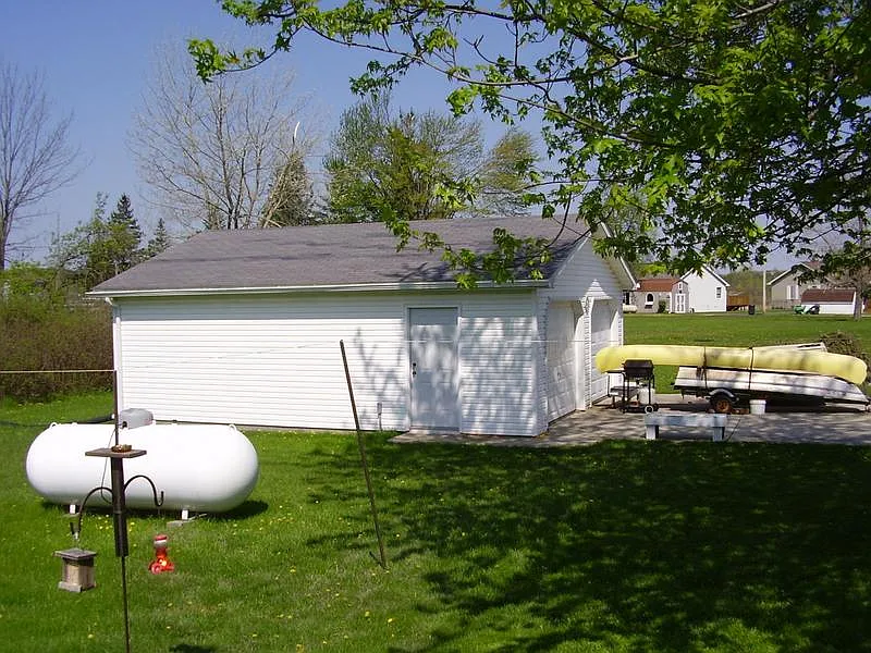 4895 Bluewater Dr photo 1