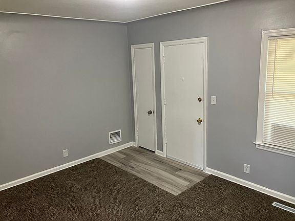 3rd image of 3522 Herrick St