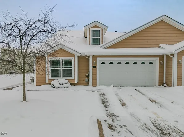 4922 Kennebank Ln, Medina, OH 44256
