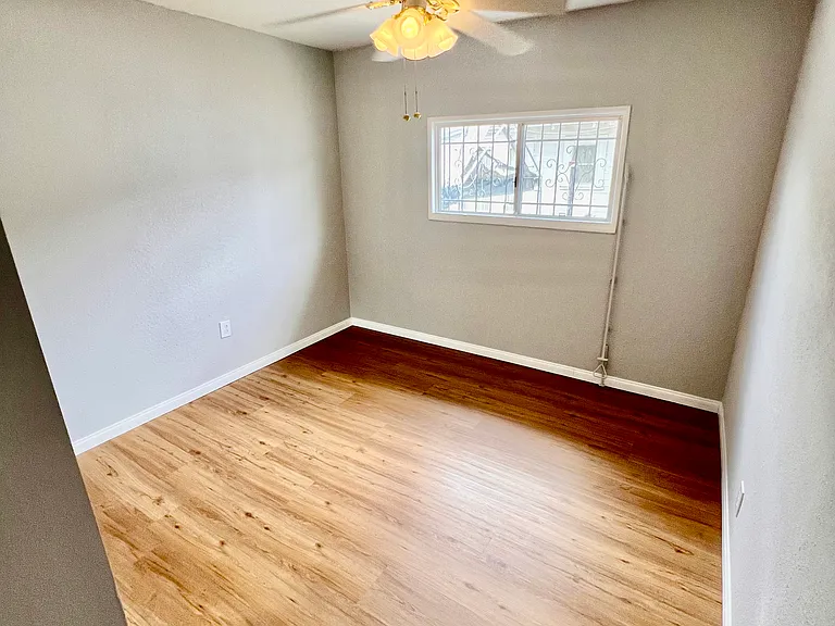 6601 Miramonte Blvd — Photo 11