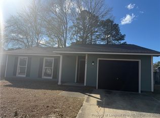 2558 Sourwood Dr, Fayetteville, NC 28301