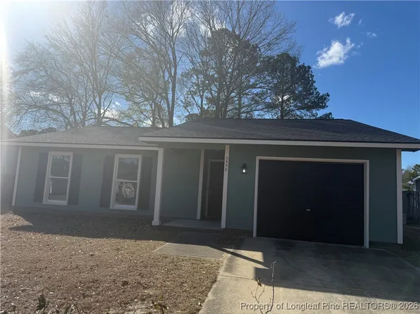 2558 Sourwood Dr, Fayetteville, NC 28301