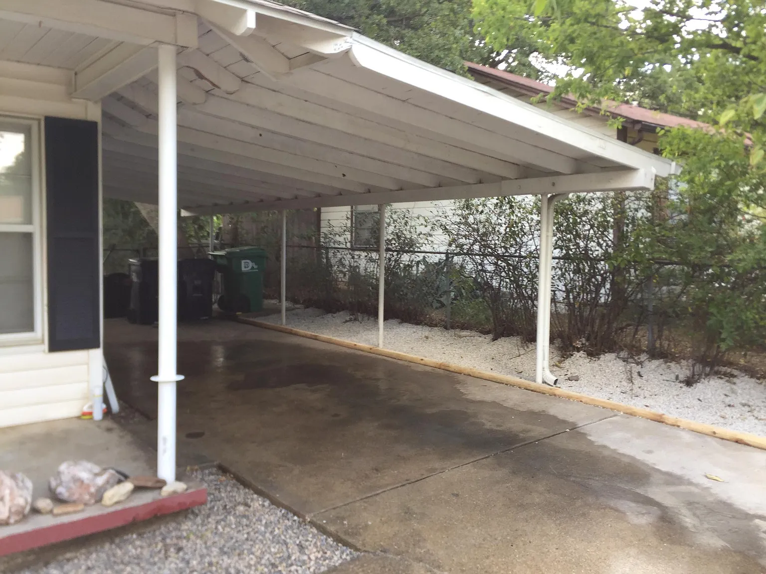 5 bed, 1750 sqft, $2,500 — Photo 3