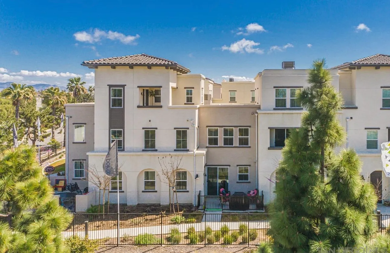 4 bed, 1769 sqft, $4,200 — Photo 1