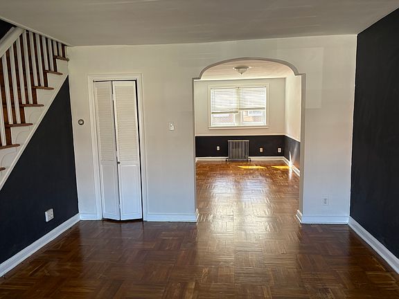 3rd image of 6835 Souder St