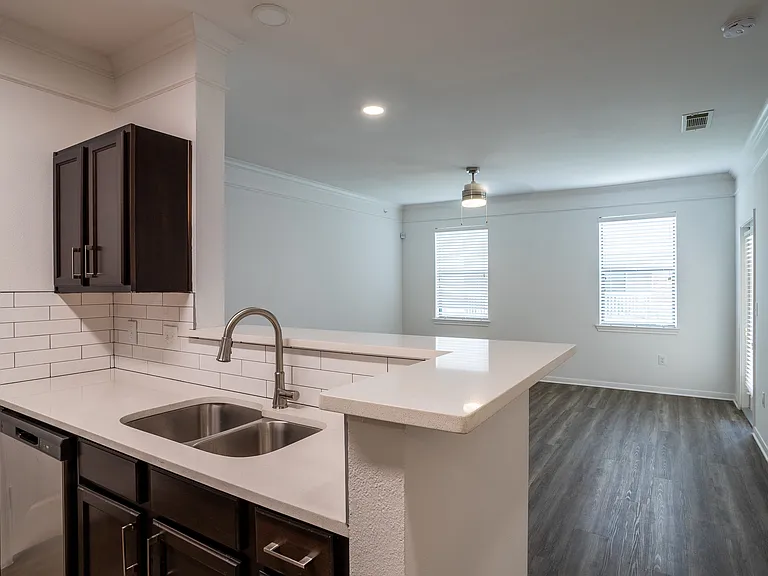 Grand Villas at Cinco Ranch — Photo 25