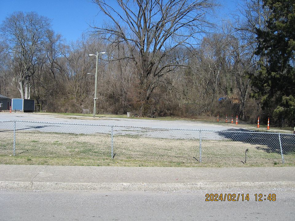 1st image of 210 Whitsett Rd