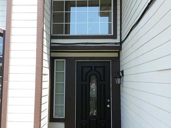 2nd image of 6111 Jacinto Ave