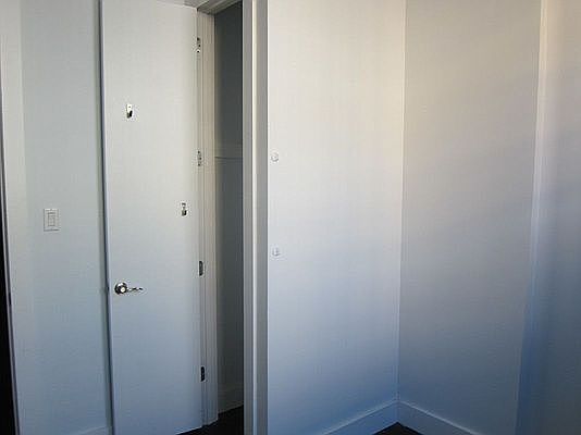 4th image of 186 Stockholm St #1A