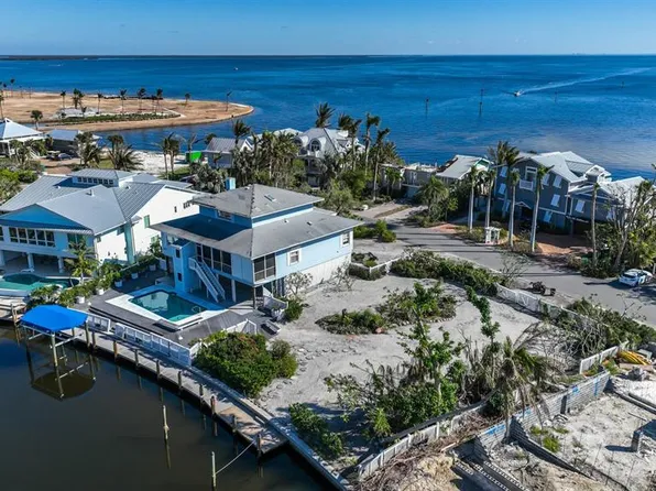 243 Harbor Dr, Boca Grande, FL 33921