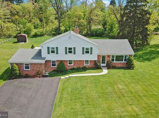 32 Carriage Dr, Media, PA 19063