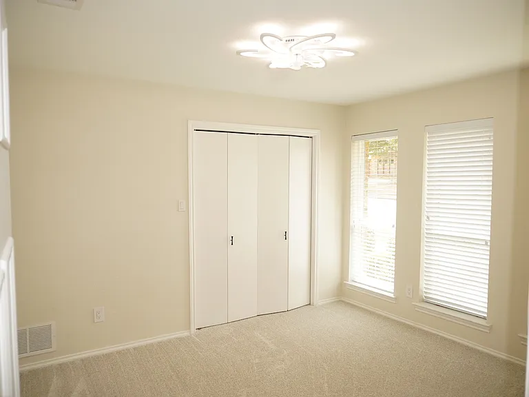 2721 Timberleaf Dr — Photo 14