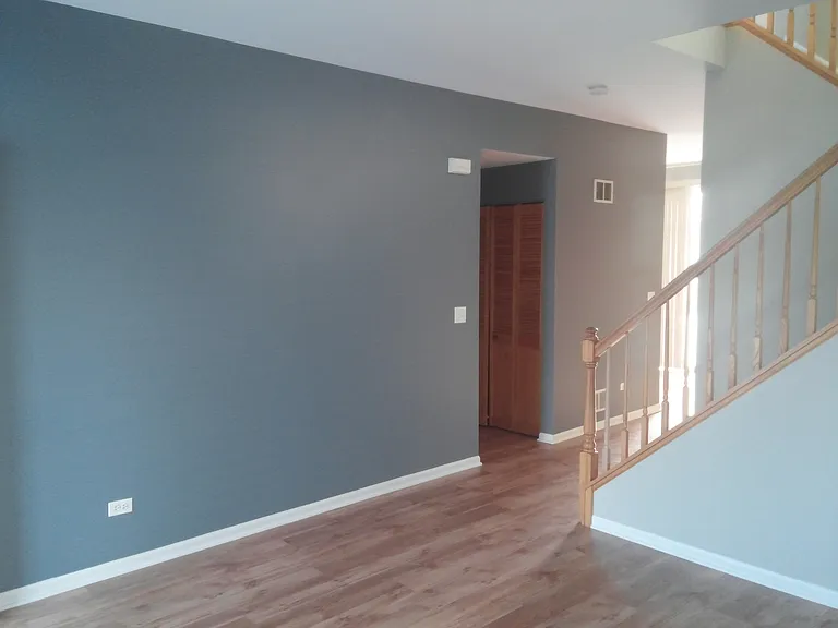 2513 Stonybrook Dr — Photo 3