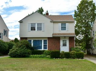 4100 Charlton Rd, South Euclid, OH 44121